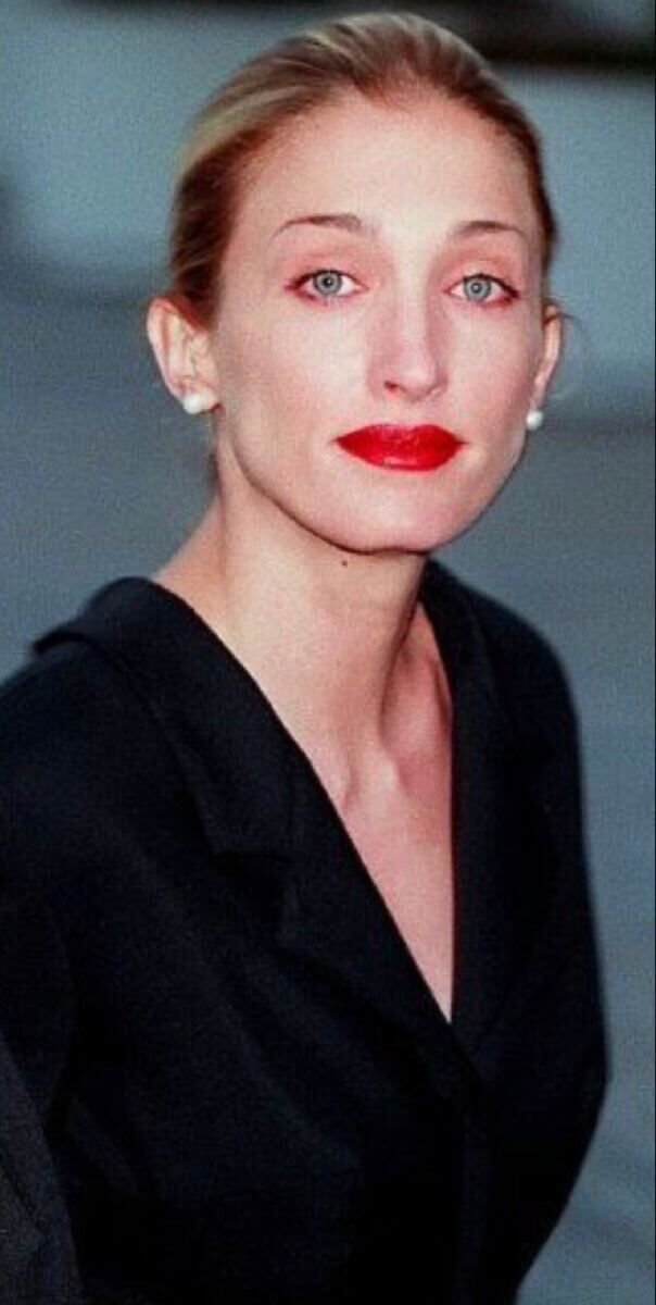 Sessiz Lüks Moda Akımının İlham Perisi Carolyn Bessette Kennedy Stili