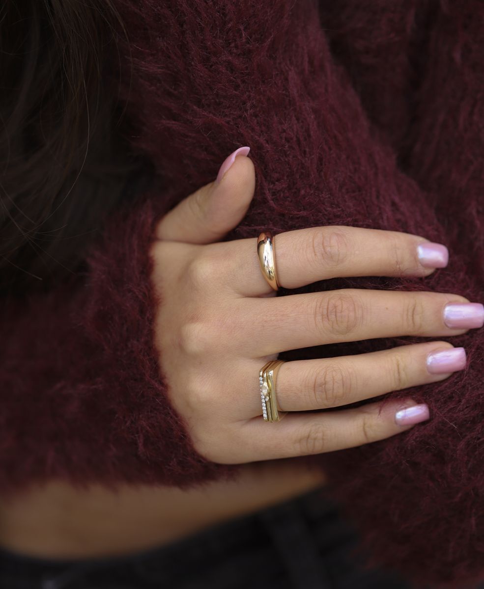 2026 Minimal Yüzük Trendleri: Tiny Rings & Stacking Stili