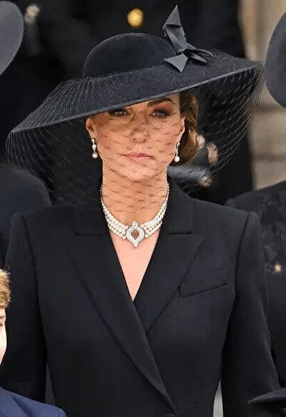 Galler Prensesi Kate Middleton ın Mücevher ve Takı Seçimleri