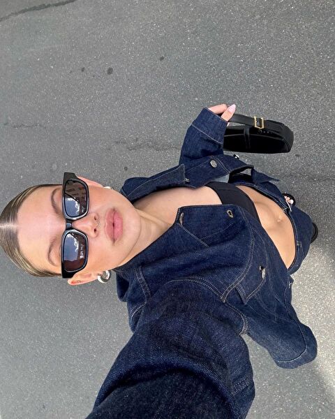 Denim Ceket İle Uyumlu Aksesuar Önerileri