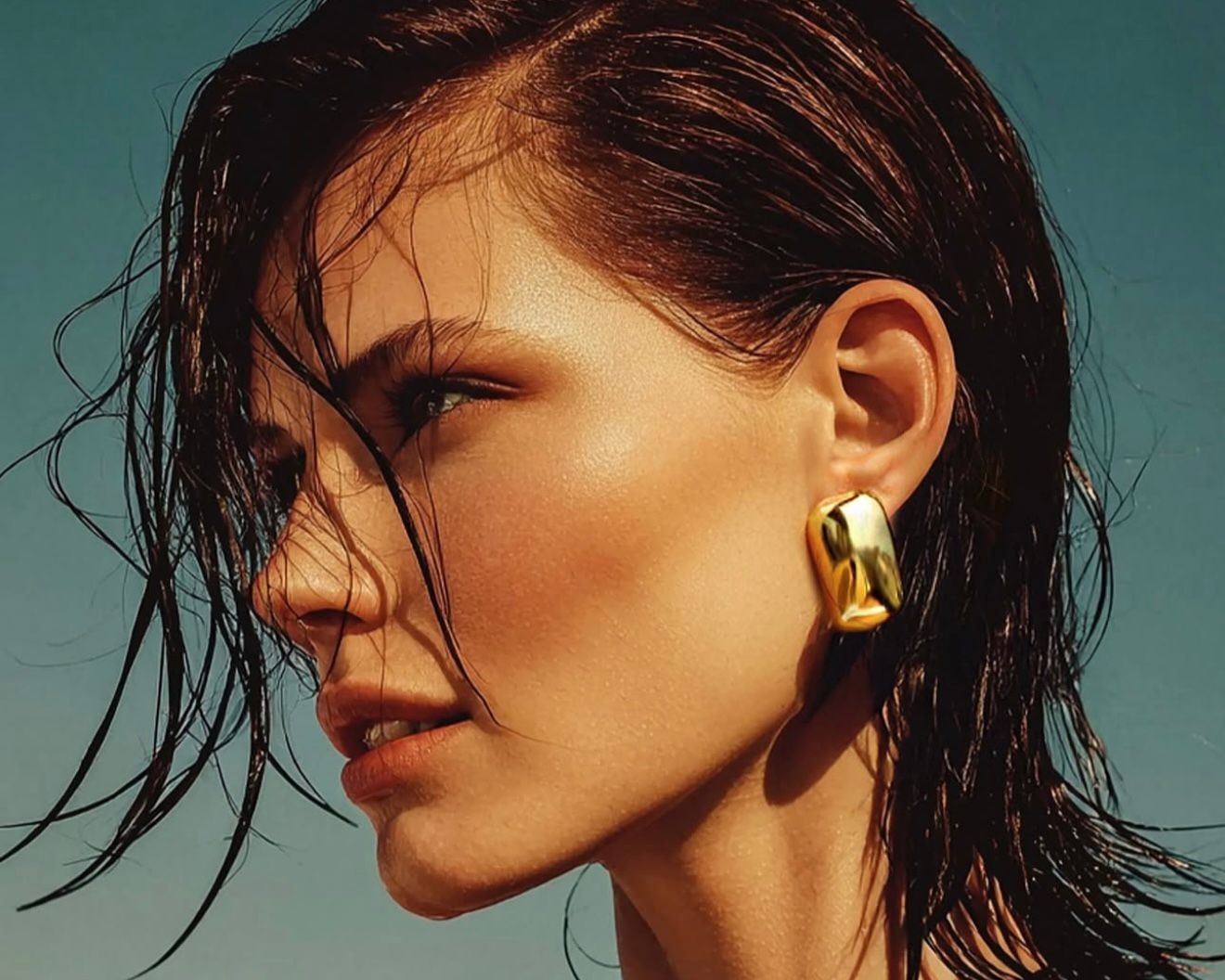 Instagram’da Takı Nasıl Parlatılır? Yaz Işığında Doğru Açı ve Stil Tüyoları